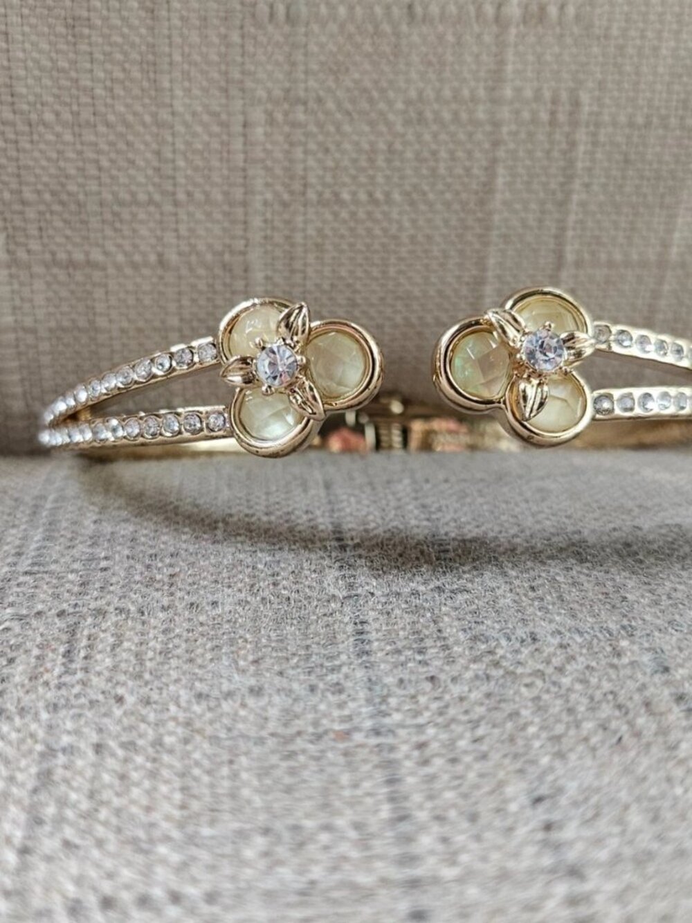 Anne Klein Ladies Bracelet Gold Tone Fashion Cuff Wrist Band Crystal Accent NWOT - Picture 12 of 12